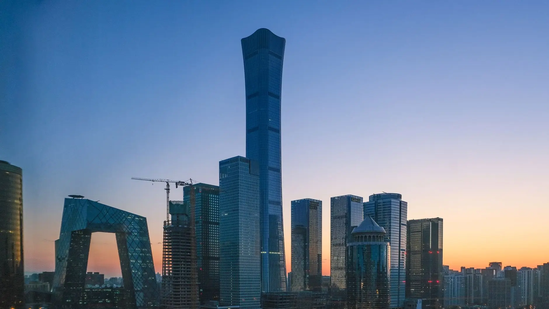 客服耳机与电话录音设备选型要点：广州企业呼叫中心硬件搭配方案