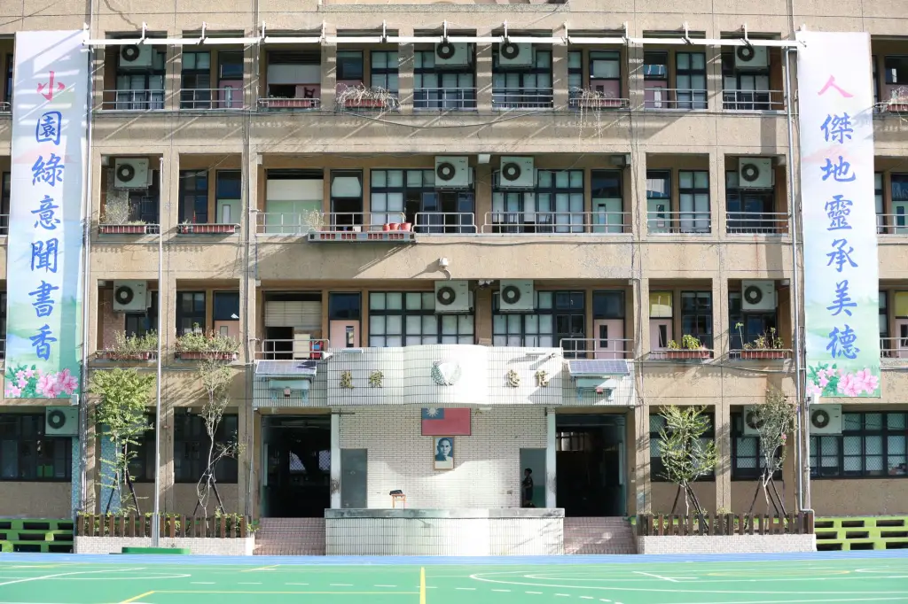 2024年呼叫中心耳机降噪技术新突破与选型指南