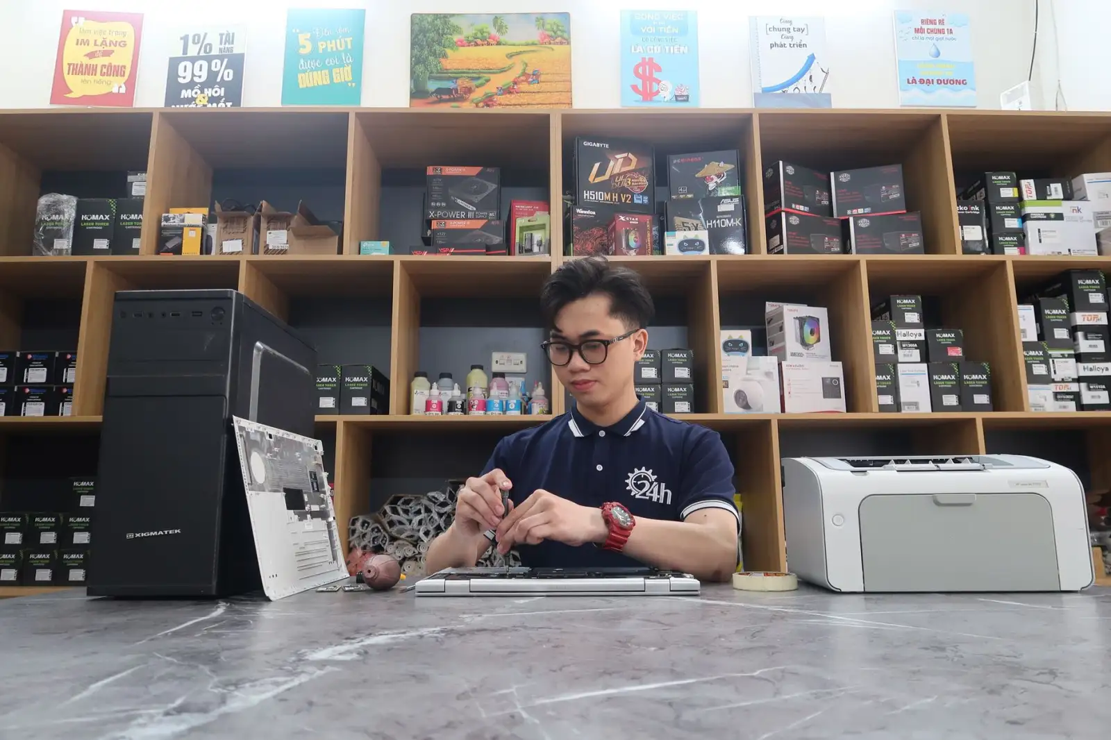 客服耳机与电话录音设备选型指南：通摩友度1系列参数对比