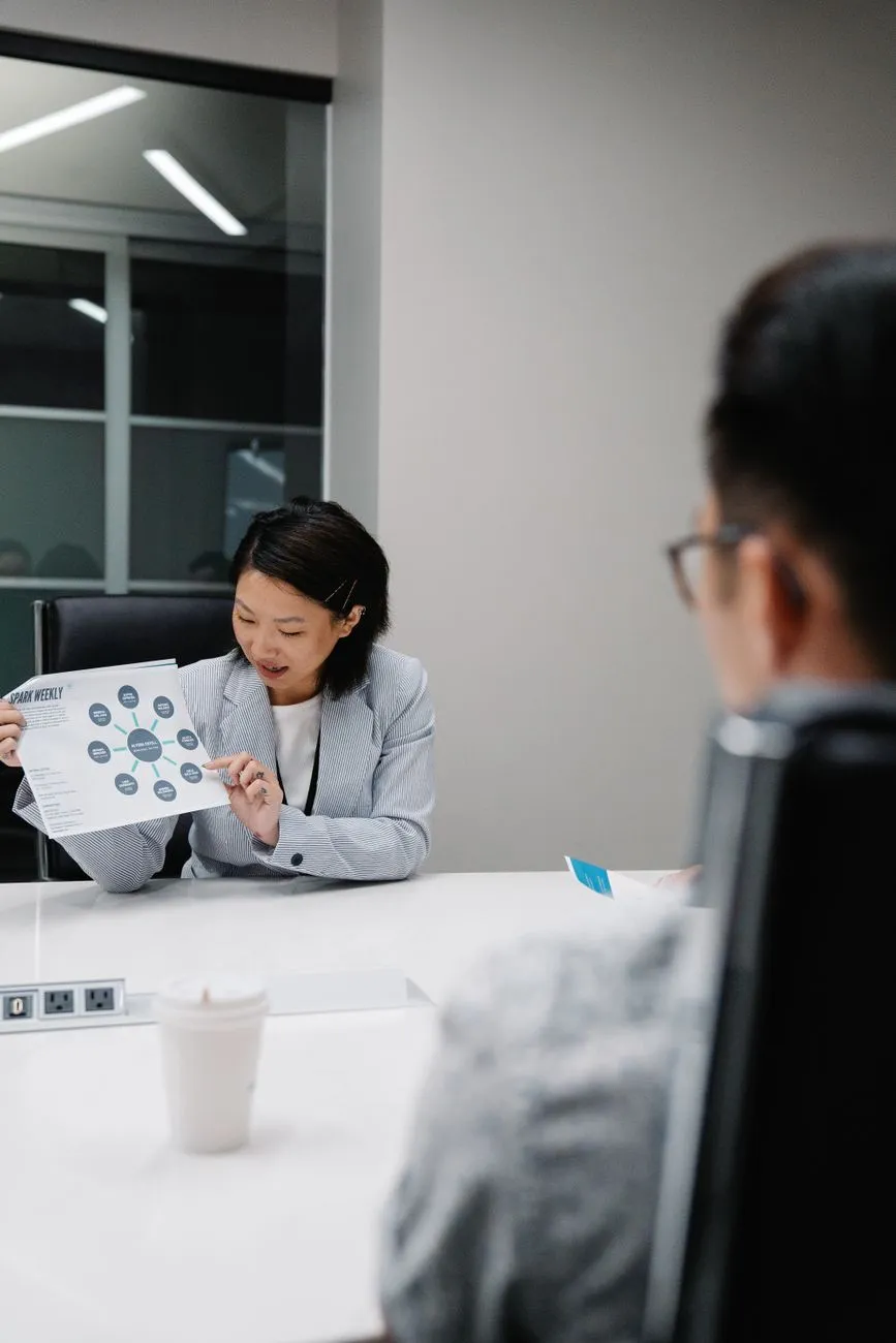 呼叫中心话务台设备选型与配置指南：提升客服效率的关键因素